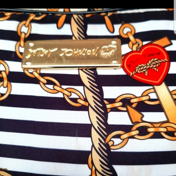 💜HOSTPICK💜Betsey Johnson bag - Picture 6 of 8